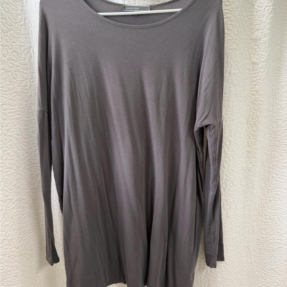 Long Sleeve Scoop Neck Top